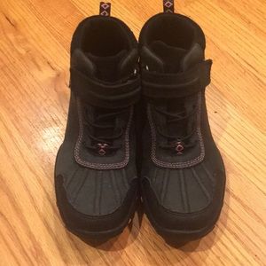 Girls Clark brand boots size 13.5 worn once